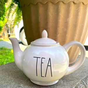 Rae Dunn Tea pot